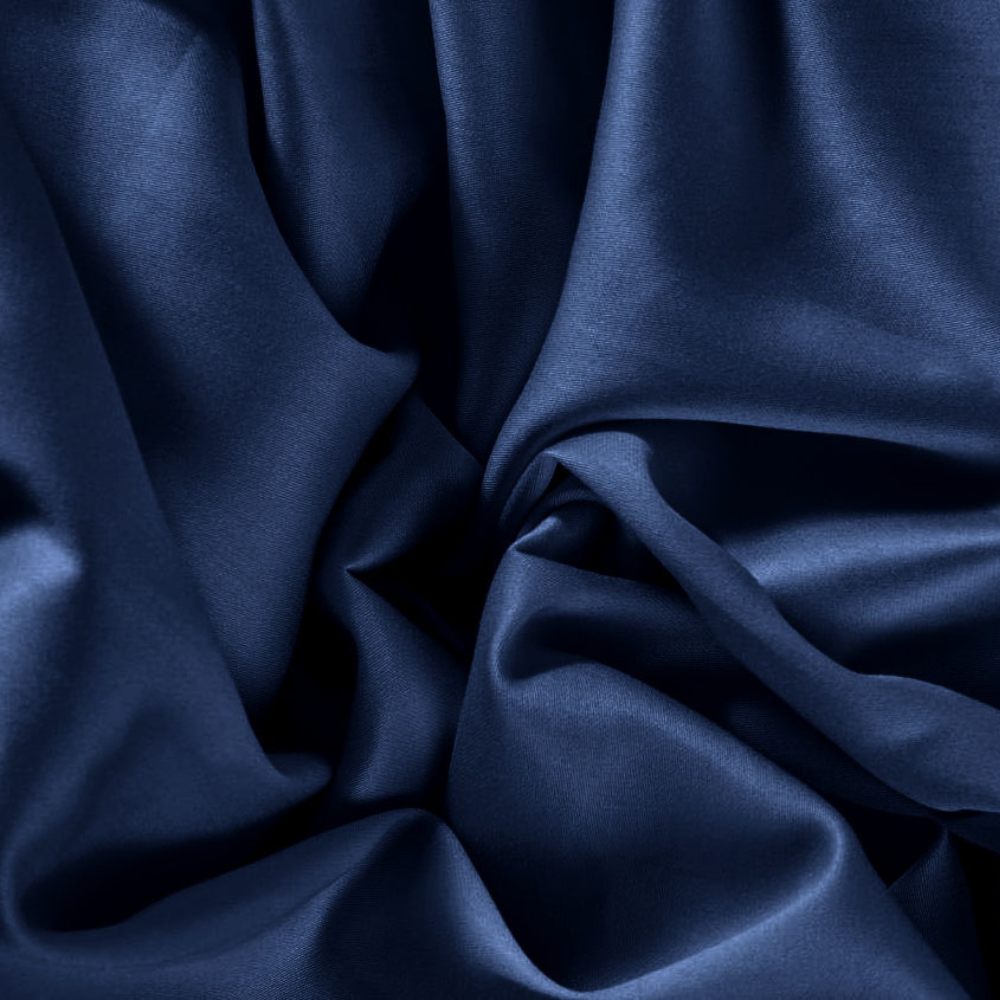 Bettbezug aus 100 % ultramarinblauem Baumwollsatin mit Kissenbezügen