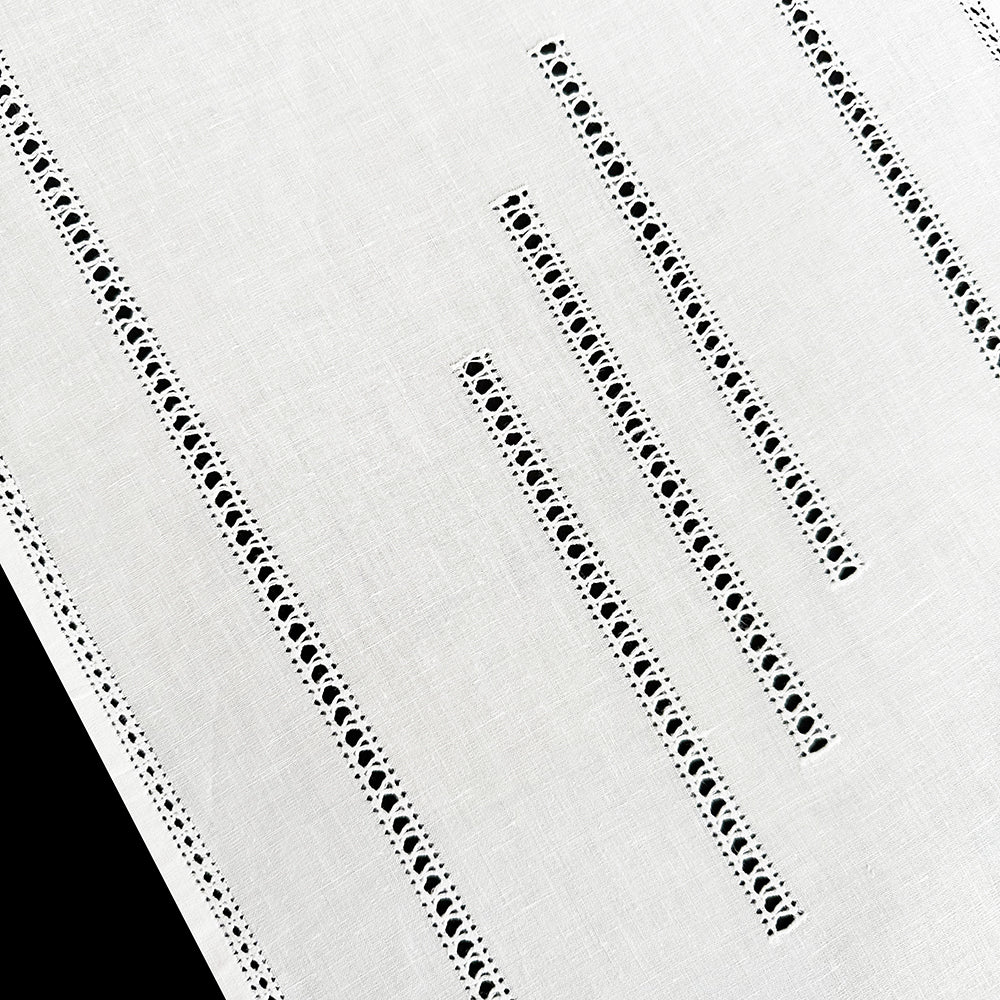 Curtain by the meter hand-embroidered in linen blend Made in Italy variant Gigliuccio Bianco