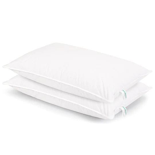 Adamello pillow in 70% goose down with 100% cotton lining, medium support