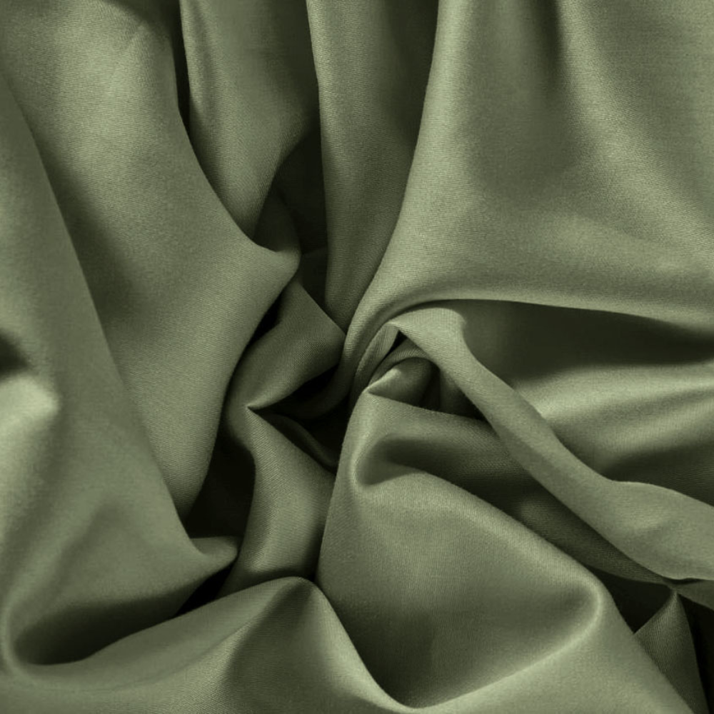 Salbeigrüner Bettbezug aus 100 % Baumwollsatin mit Kissenbezügen