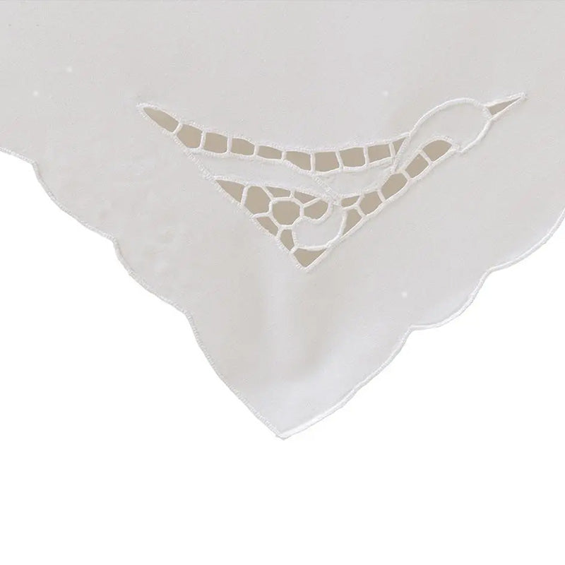 Centre de table blanc brodé - motif papillons