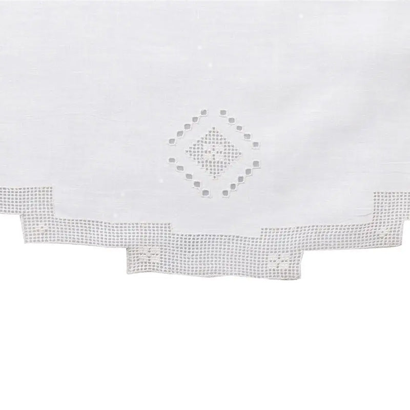 Hand-embroidered round centerpiece doily in pure linen Made in Italy variant Etruria