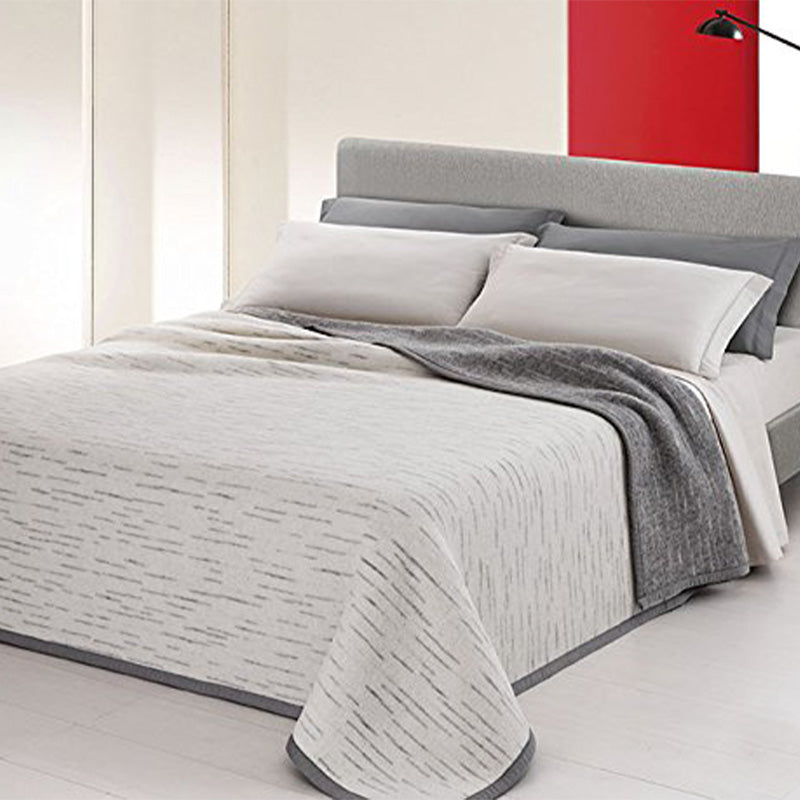 Pure Virgin Merino Wool Blanket Vivion certified Woolmark Gray