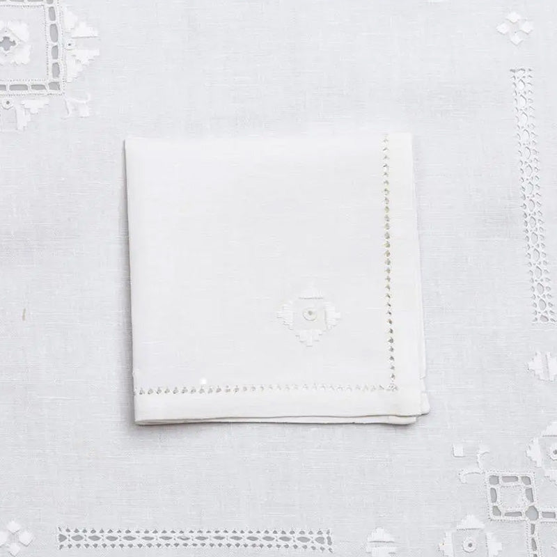 Tea tablecloth + 4 embroidered napkins 100% Cotton, Italian antique stitch variant