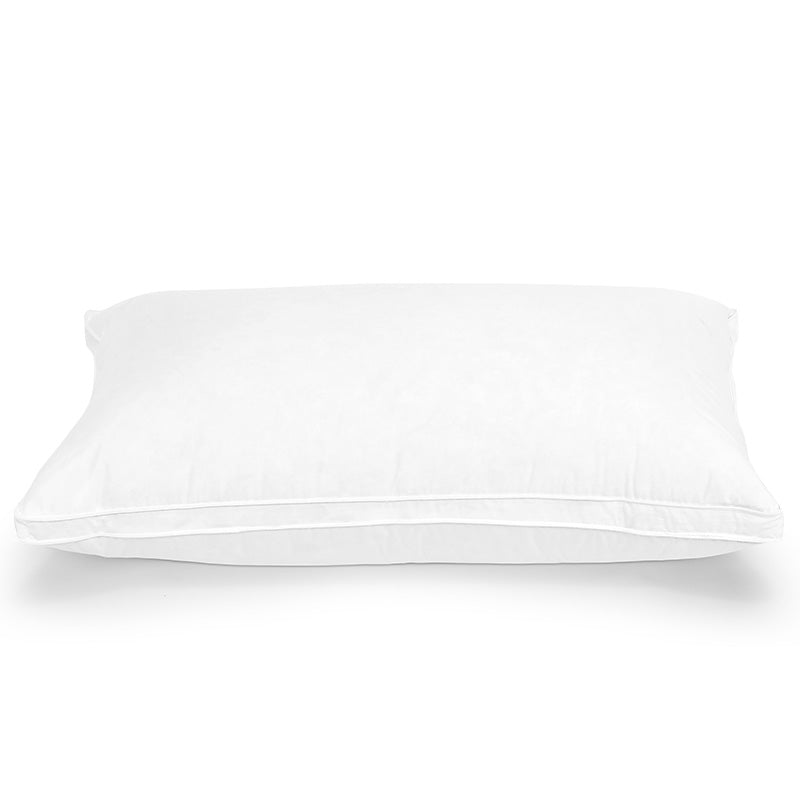Gardena pillow in 95% goose down with 100% cotton lining, hard and high