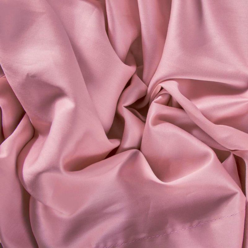 Duvet cover with pillowcases in 100% Coral Pink cotton satin