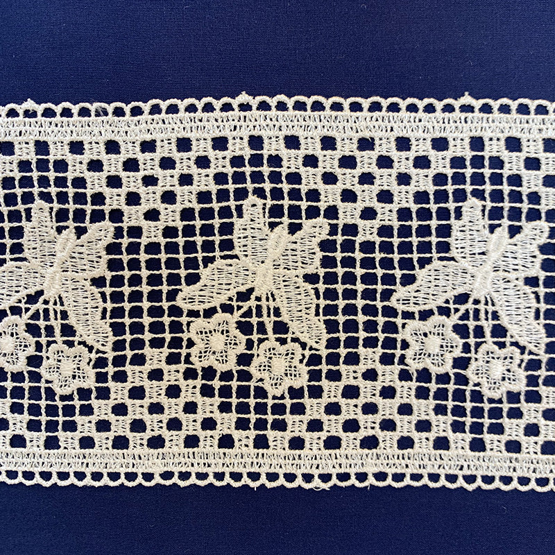 Macrame lace 1654 of 13 cm