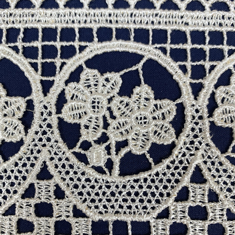 Macrame lace 1961 of 10 cm