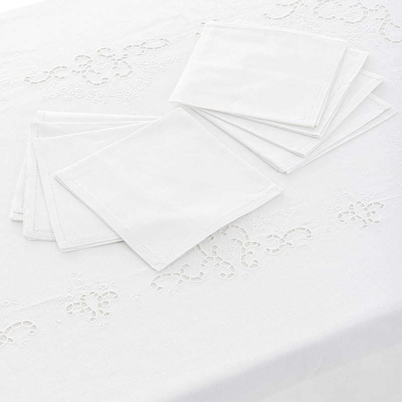 Tablecloth + 8 hand-embroidered napkins in pure cotton Made in Italy variant Beatrice