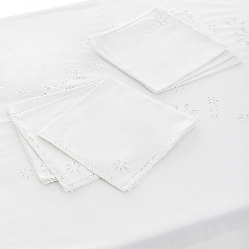 Tablecloth + 6 hand-embroidered napkins in pure cotton Made in Italy, Lorenzo variant