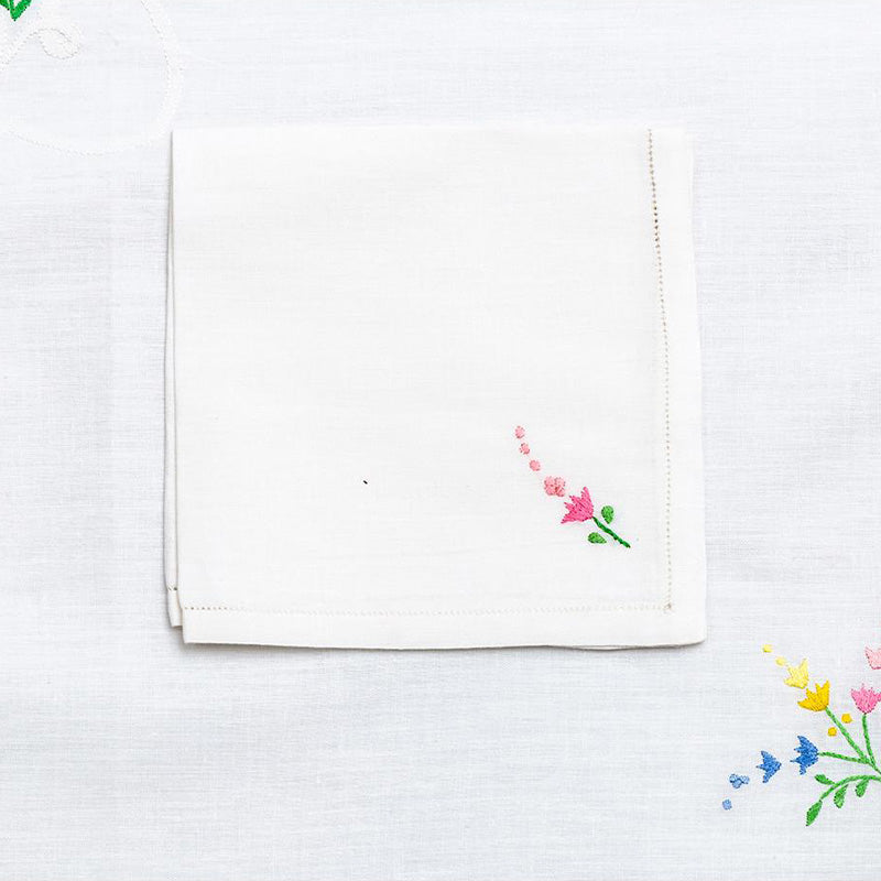Tea tablecloth + 4 embroidered napkins 100% Cotton variant Linda