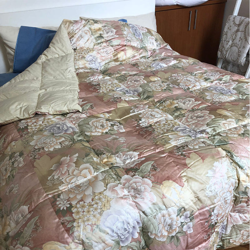 Ninfea Quilt in Virgin Goose Feather and Silk Made in Italy