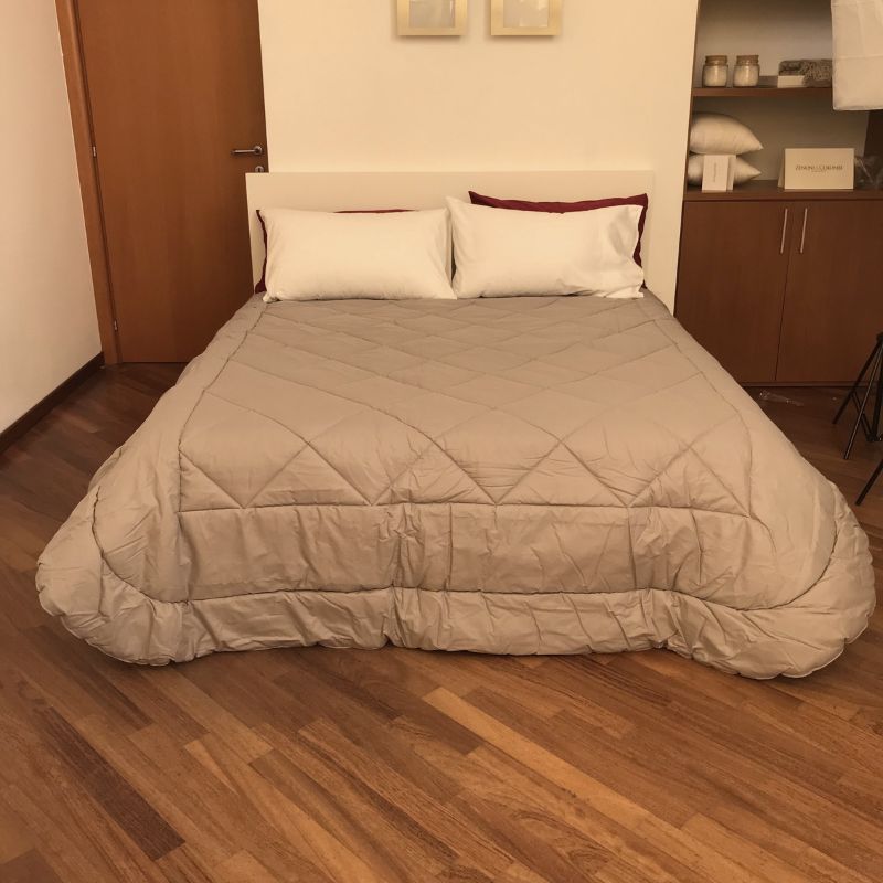 Trapunta 160x200 cm tutto l'anno in microfibra antiallergica siliconata rosa Trapunta 160x200 cm tutto l'anno in microfibra antiallergica siliconata rosa