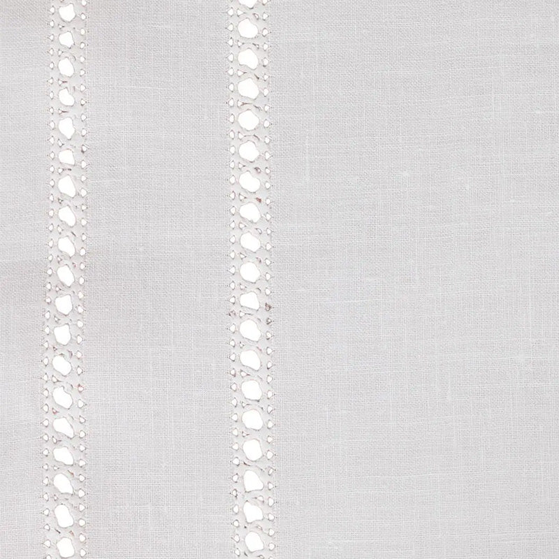 Zenoni&Colombi Coppia di Coprivassoio Ricamati a Mano Gigliuccio Made in Italy 25x40cm Puro Cotone Zenoni&Colombi Coppia di Coprivassoio Ricamati a Mano Gigliuccio Made in Italy 25x40cm Puro Cotone
